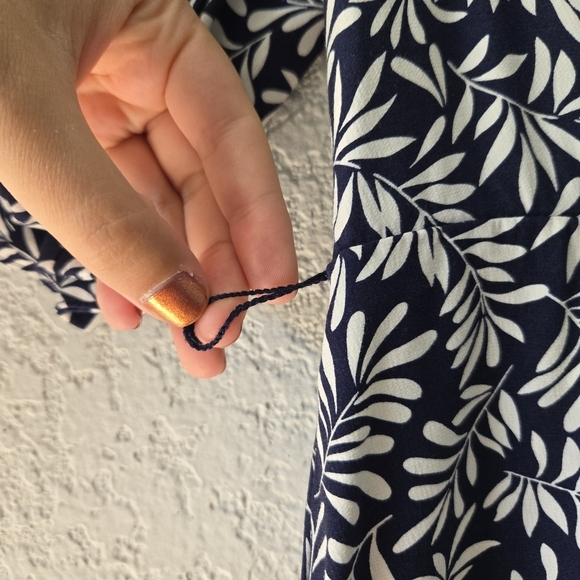 Boden 12R Ines Dress Navy blue and White Leaf Print Mini Dress - Picture 7 of 7